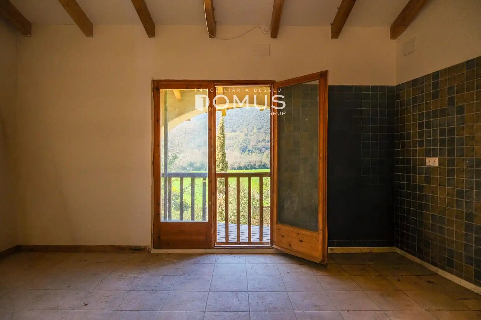 Country homes for sale in Besalú  with Private garden