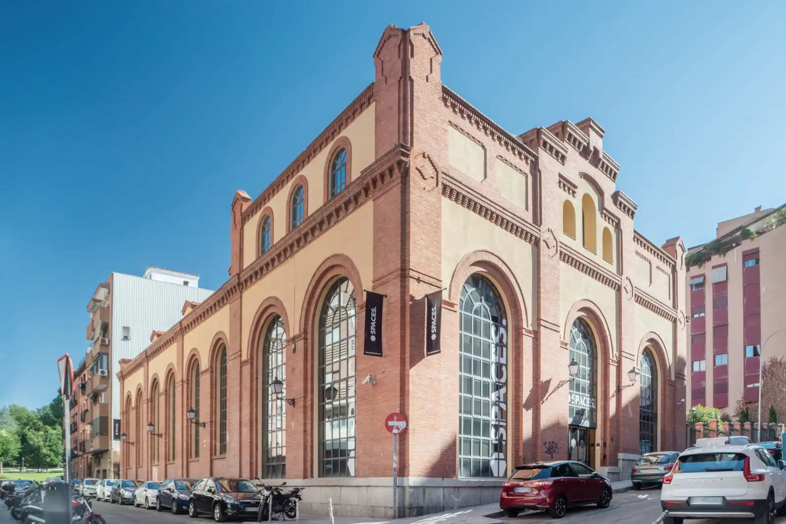 Außenansicht von Büro zur Miete in Madrid mit Klimaanlage, Heizung und Möbliert
