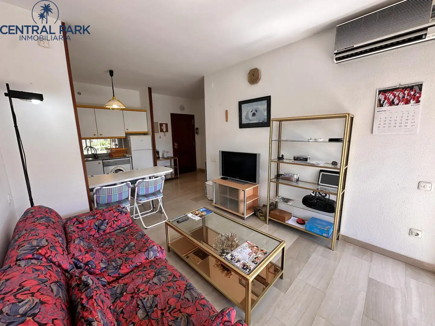 Sala de estar de Apartamento en venta en Salou con Aire acondicionado, Terraza y Amueblado