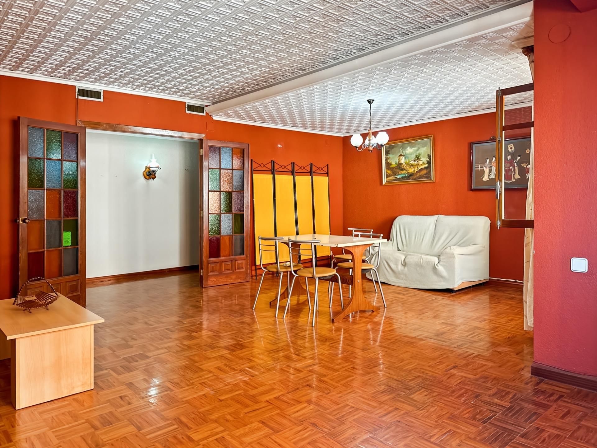 Living room of Flat for sale in Castellón de la Plana / Castelló de la Plana  with Heating, Parquet flooring and Storage room