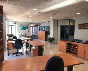 Office to rent in  Valencia Capital  with Air Conditioner