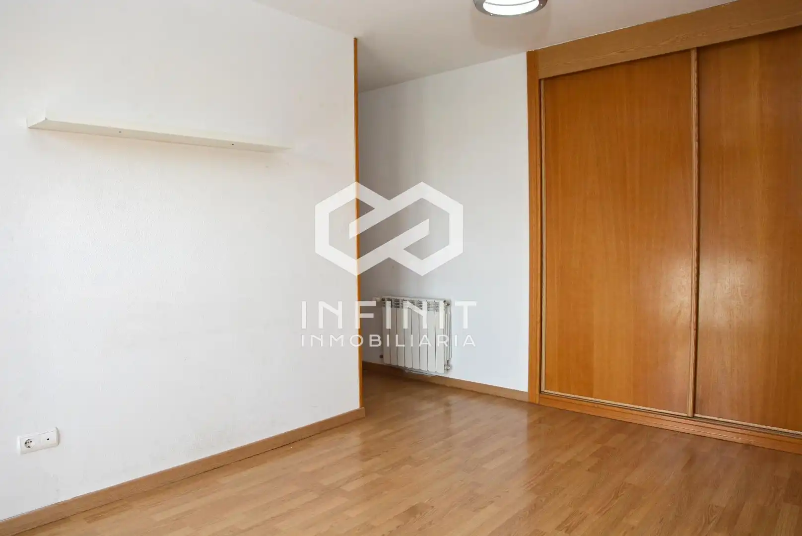 Habitación de Piso en venta en Guadalajara con Calefacción, Terraza y Trastero
