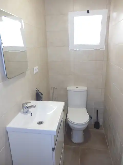 Badezimmer von Wohnung zur Miete in Moncada mit Parkett, Möbliert und Ofen
