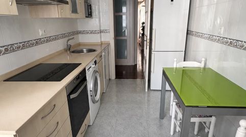 Foto 2 de Piso de alquiler en Colindres, Cantabria