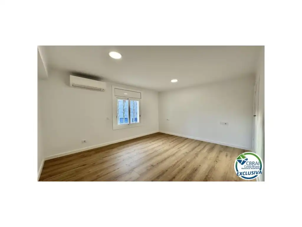 Flat with lift for sale in Avenida De La Gola De L'Estany 55, imagen 6