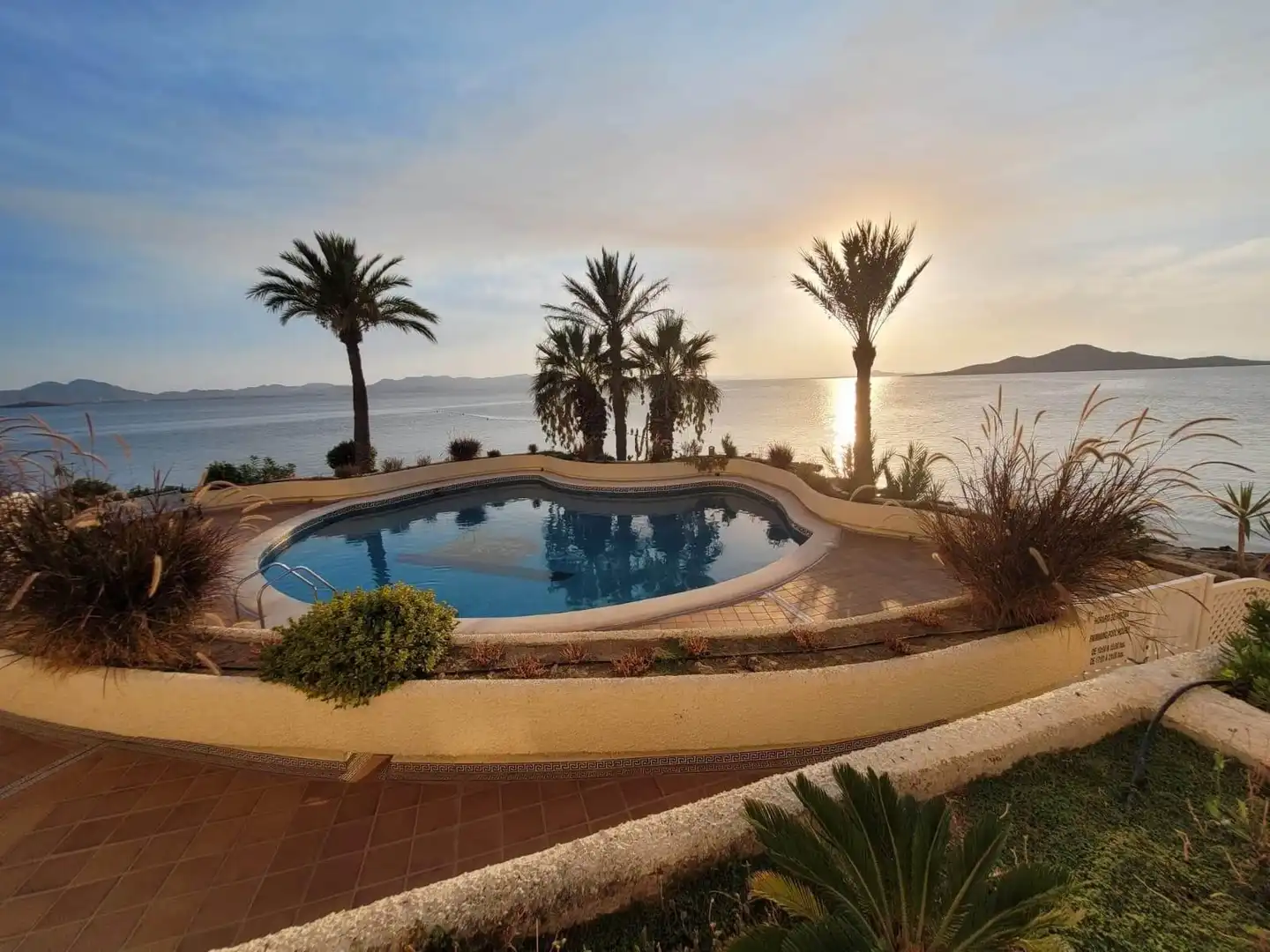 Schwimmbecken von Dachboden zur Miete in La Manga del Mar Menor mit Klimaanlage, Heizung und Terrasse