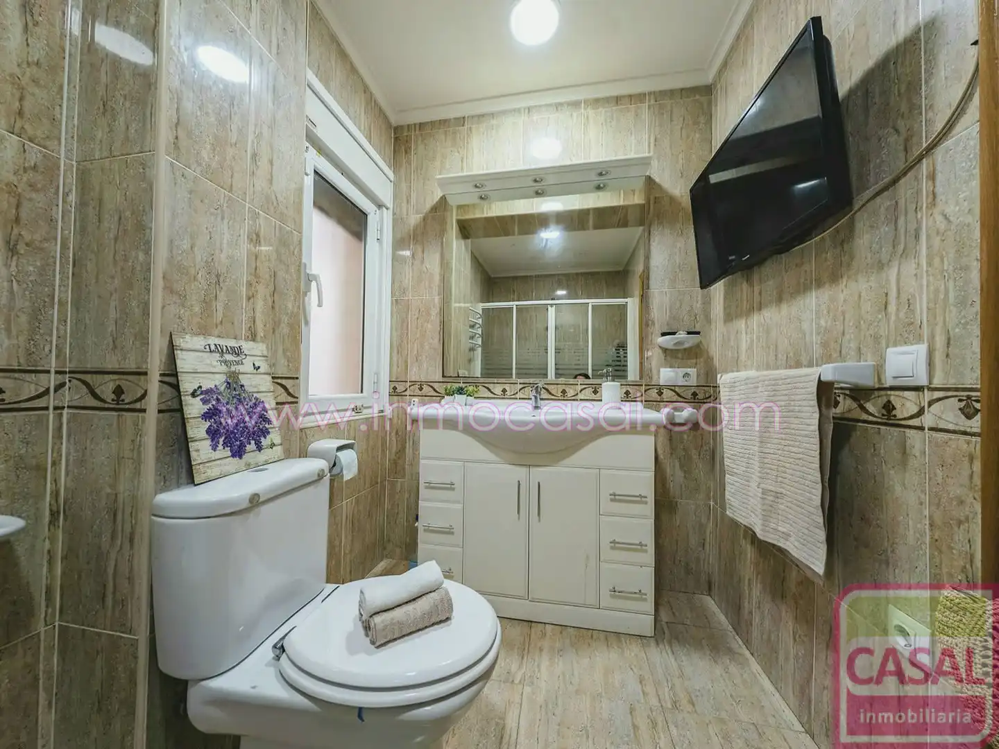 Bathroom of Flat for sale in Avilés  with Heating and Terrace