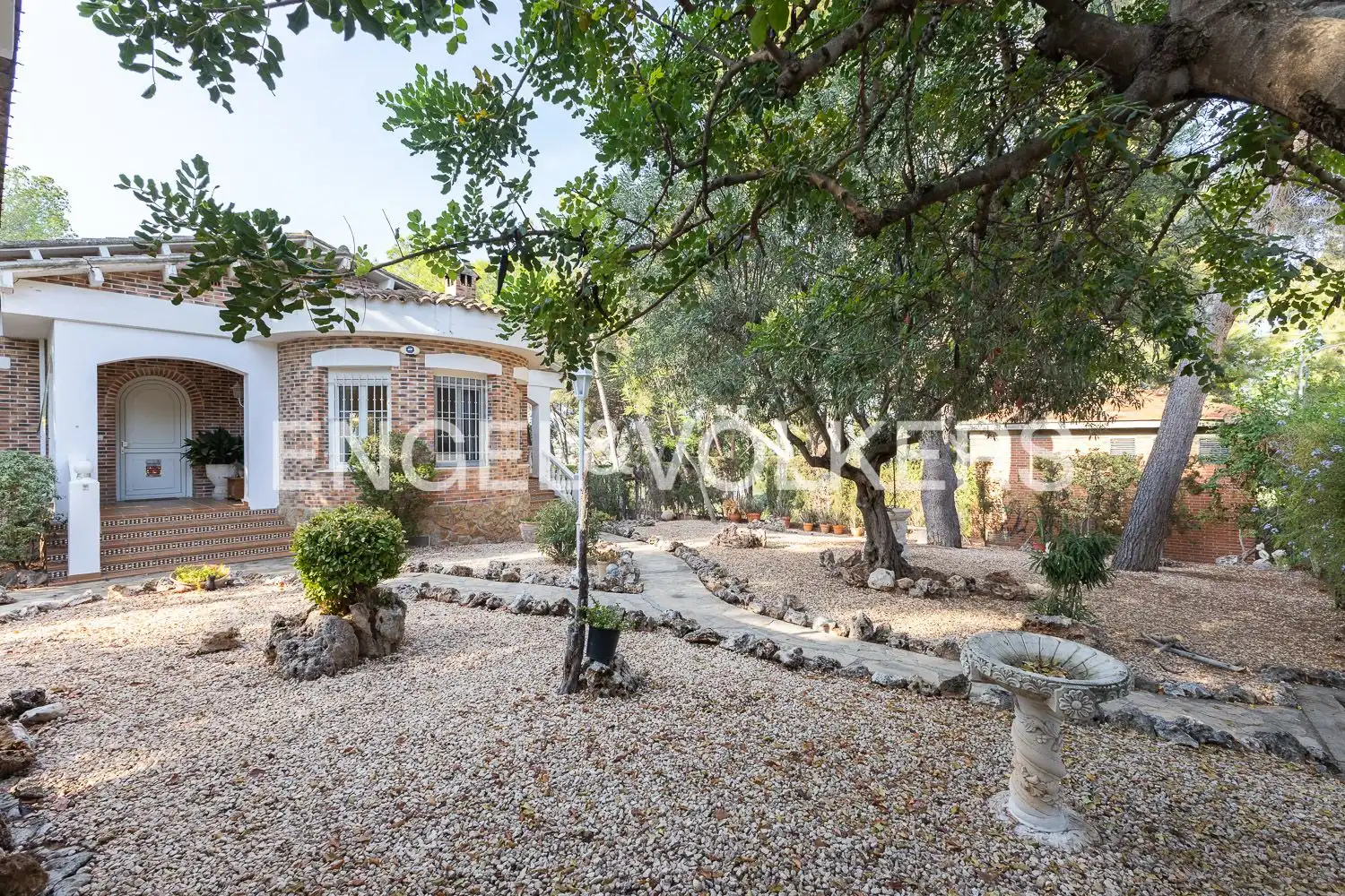 Vista exterior de Casa o chalet de alquiler en Paterna con Aire acondicionado, Calefacción y Jardín privado