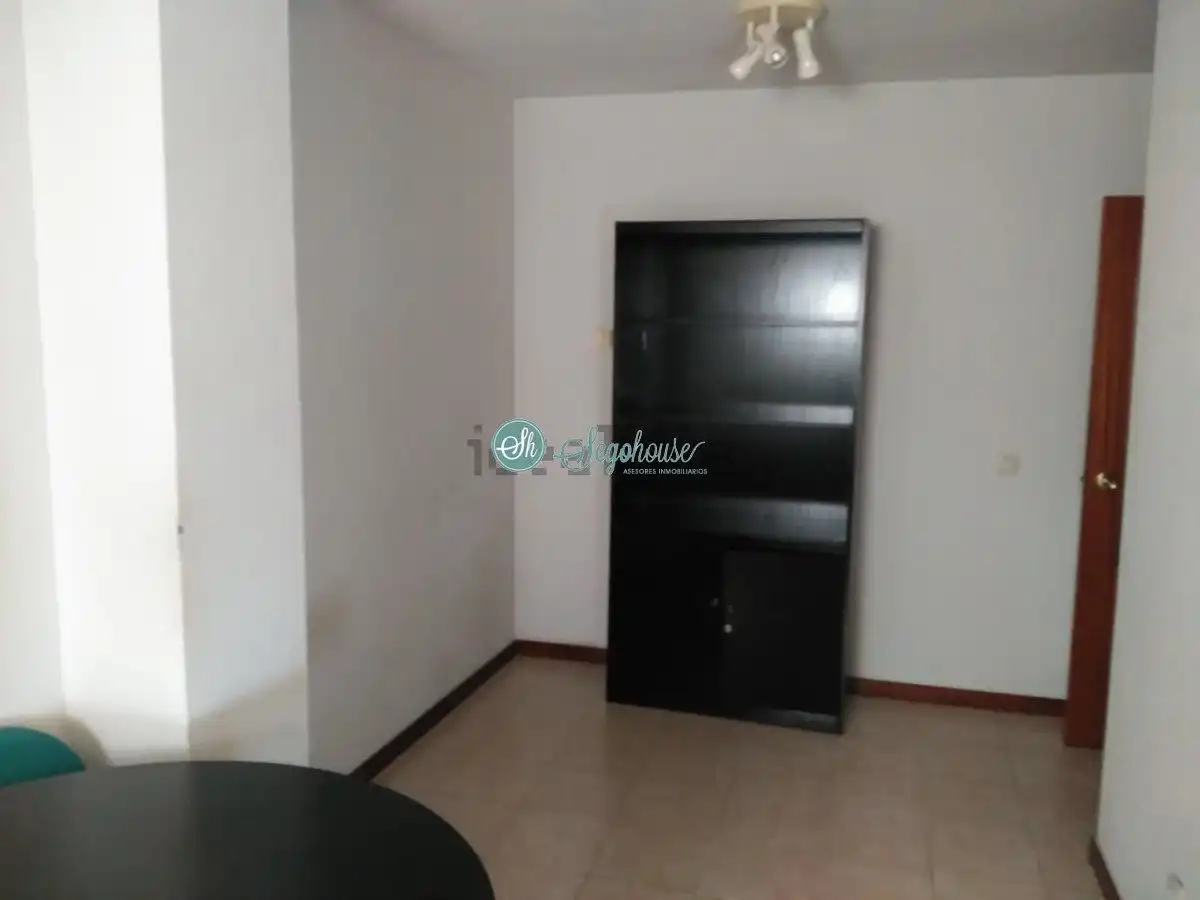 Bedroom of Flat for sale in Segovia  with Heating and Storage room