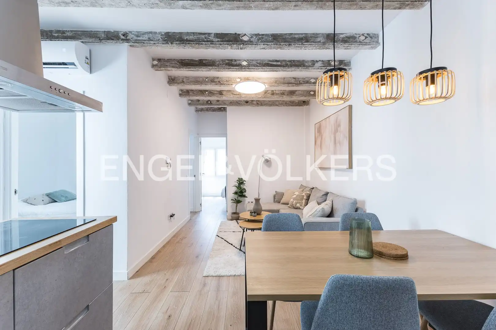Sala de estar de Piso en venta en L'Hospitalet de Llobregat con Aire acondicionado, Calefacción y Terraza