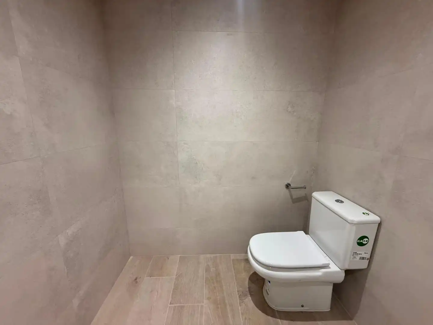 Baño de Apartamento en venta en Deltebre con Calefacción, Terraza y Balcón