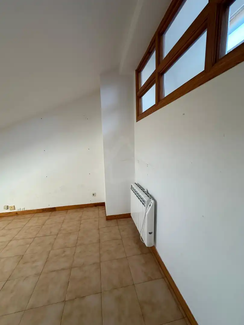 Casa adosada en venda en  Logroño amb Aire condicionat, Calefacció i Parquet