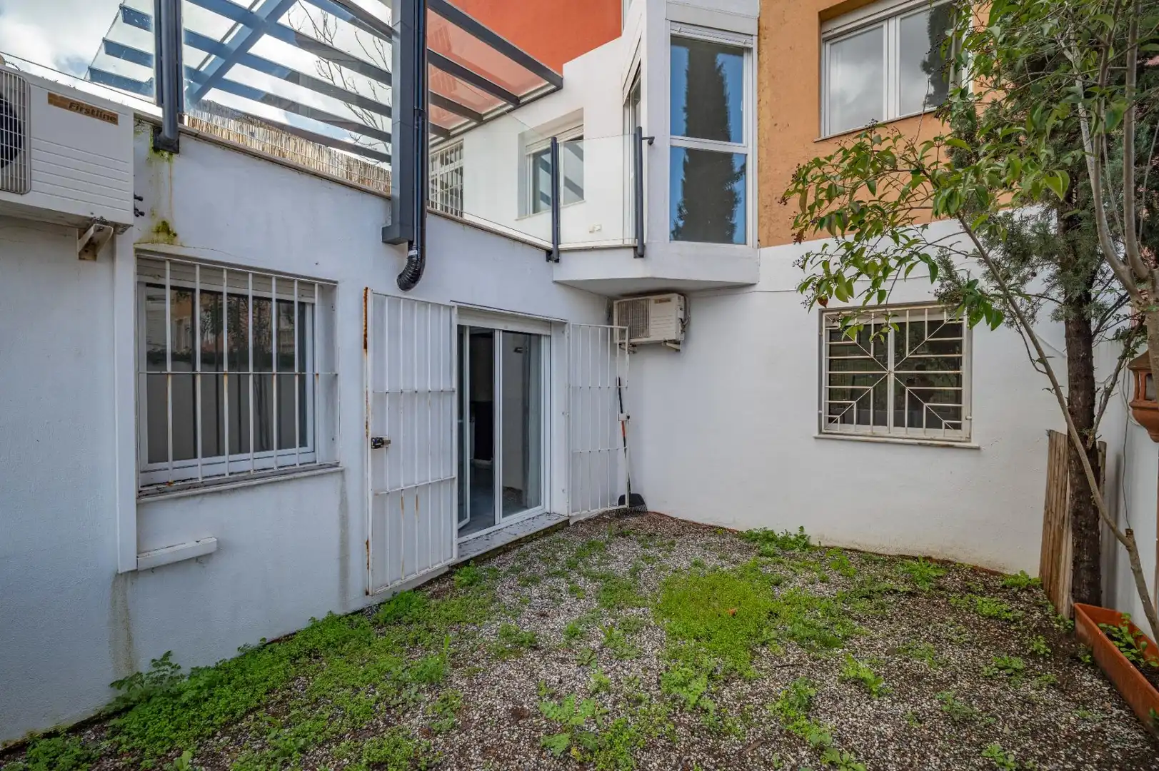 Vista exterior de Casa adosada en venta en Granada con Aire acondicionado y Calefacción
