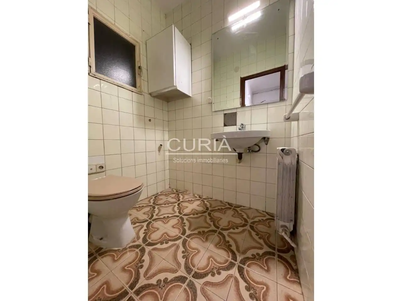 Baño de Piso en venta en Lleida con Calefacción y Balcón