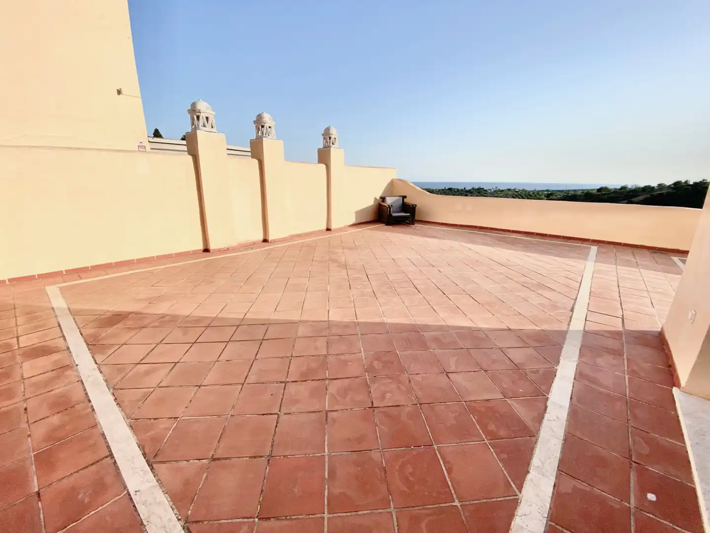 Penthouse with pool for sale in Elviria - Cabopino, imagen 3