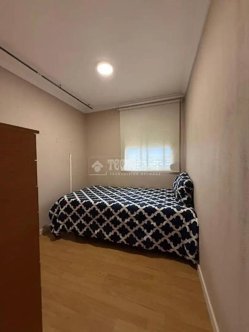 Bedroom of Flat for sale in Sevilla  with Air Conditioner