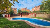 Swimming pool of Single-family semi-detached to rent in Sant Cugat del Vallès  with Terrace and Balcony