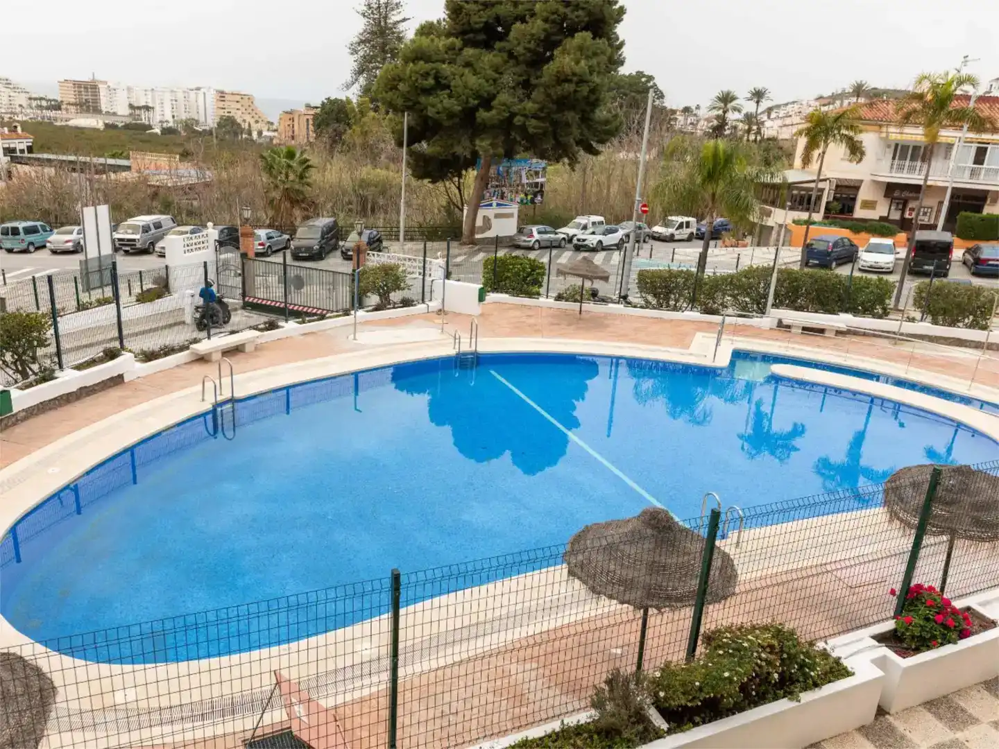 Piscina de Apartament de lloguer en Almuñécar amb Piscina i Moblat