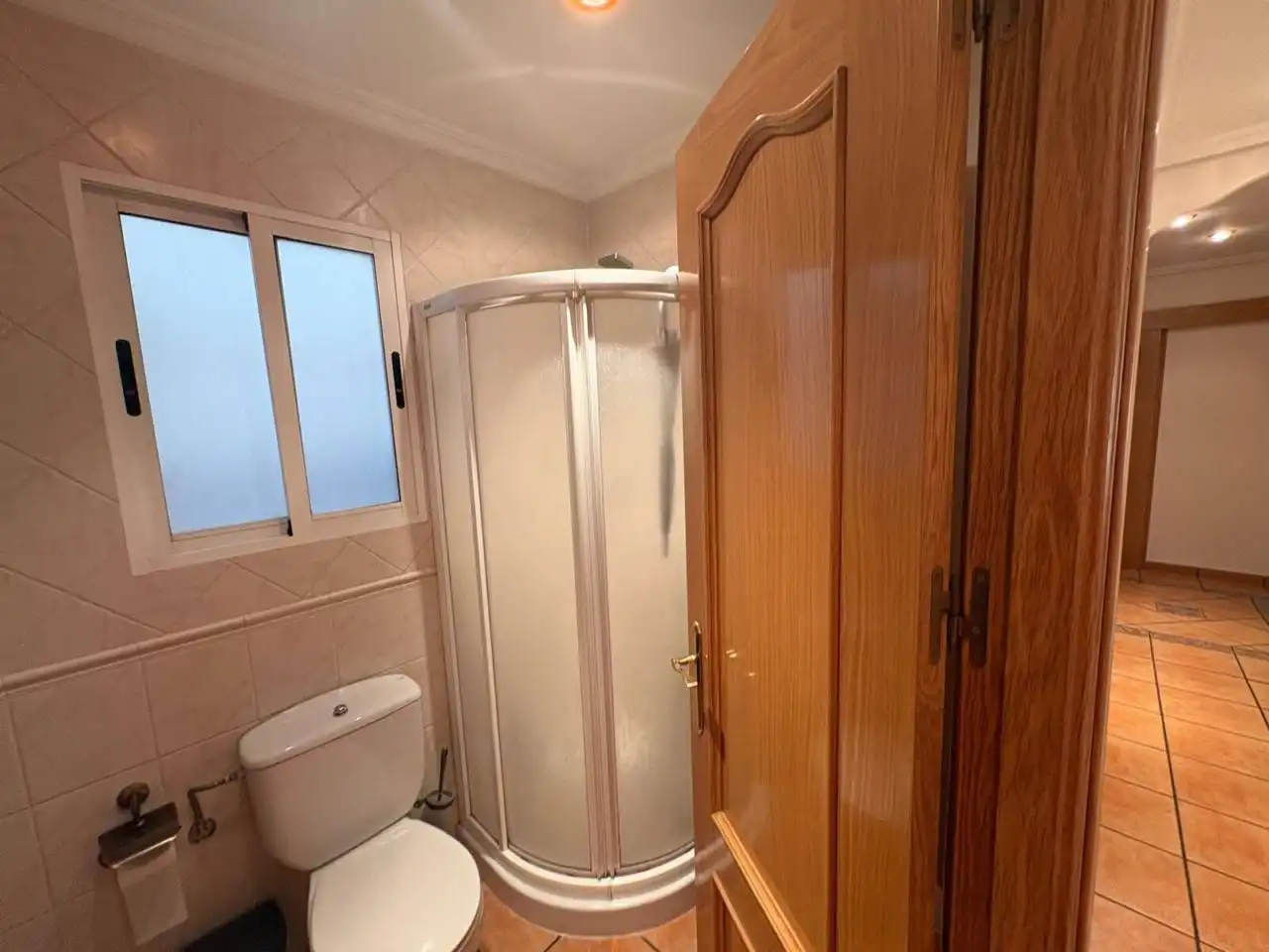Bathroom of Flat for sale in Castalla  with Air Conditioner, Storage room and Furnished