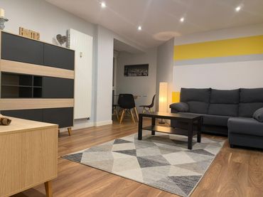 Flat with lift to rent in REYES CATOLICOS
