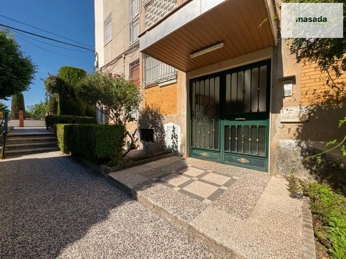 Exterior view of Flat for sale in Granada  with Air Conditioner, Storage room and Balcony