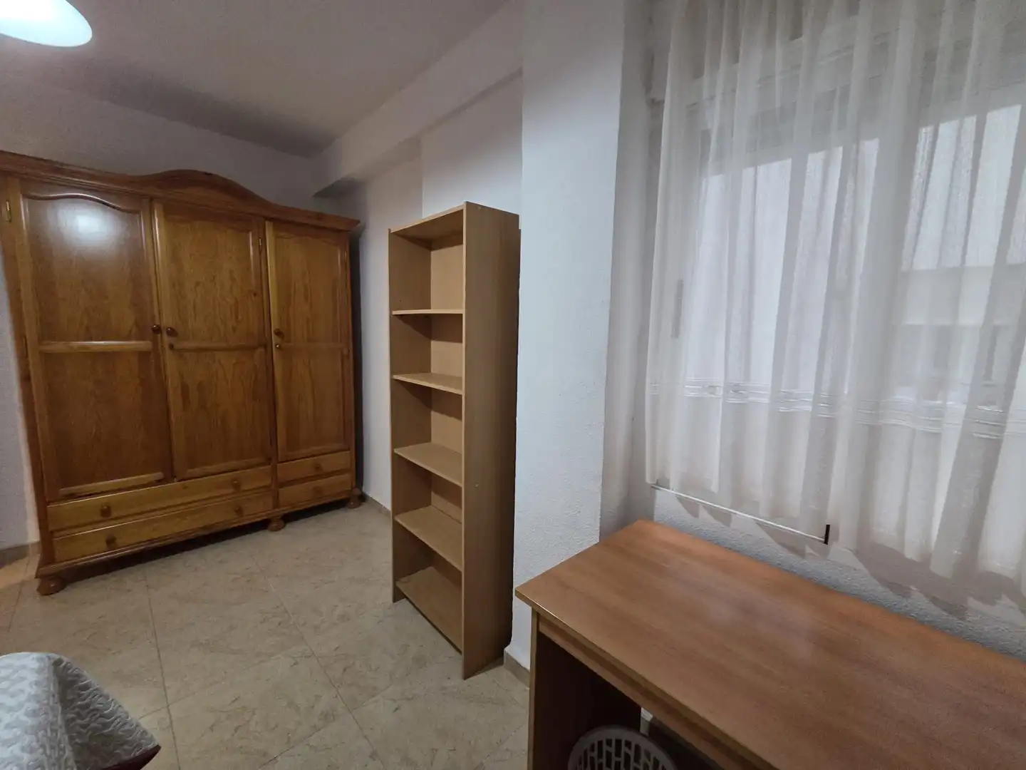 Bedroom of Flat for rent in Granada  with Furnished, Oven and Washing machine