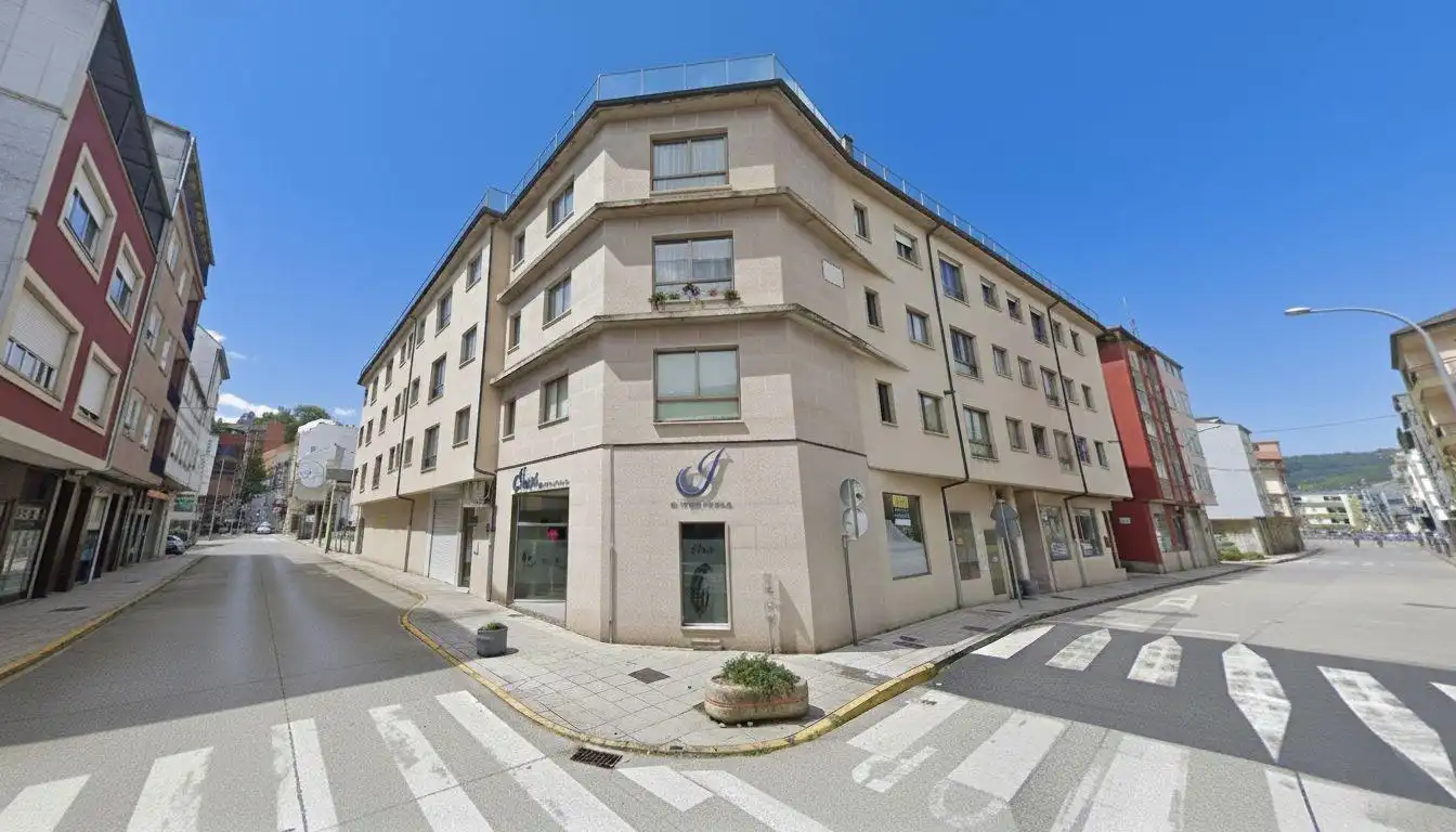 Vista exterior de Piso en venta en Sarria con Trastero