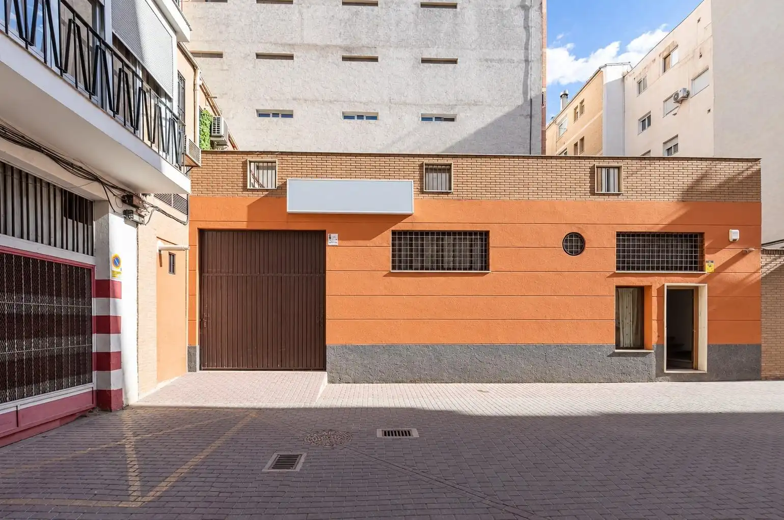 Außenansicht von Erdgeschoss zum Verkauf in Ronda
