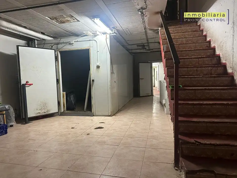Local de lloguer en Zuera amb Aire condicionat