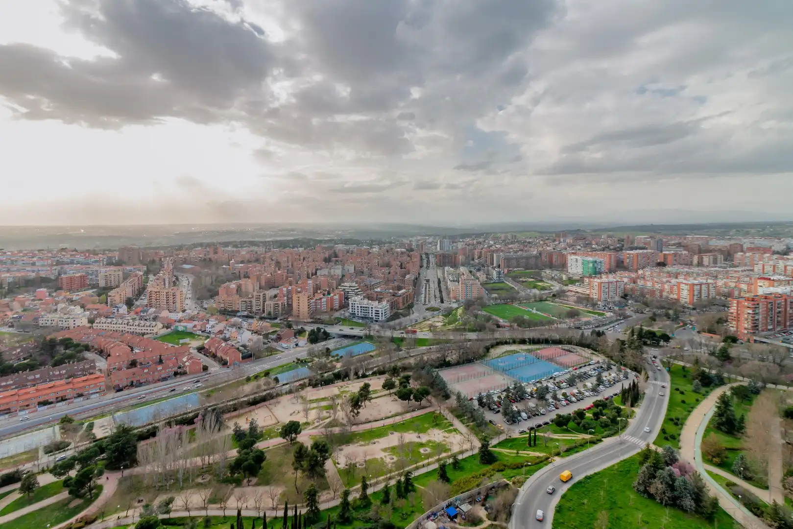Vista exterior de Apartamento en venta en Madrid con Calefacción, Jardín privado y Piscina comunitaria