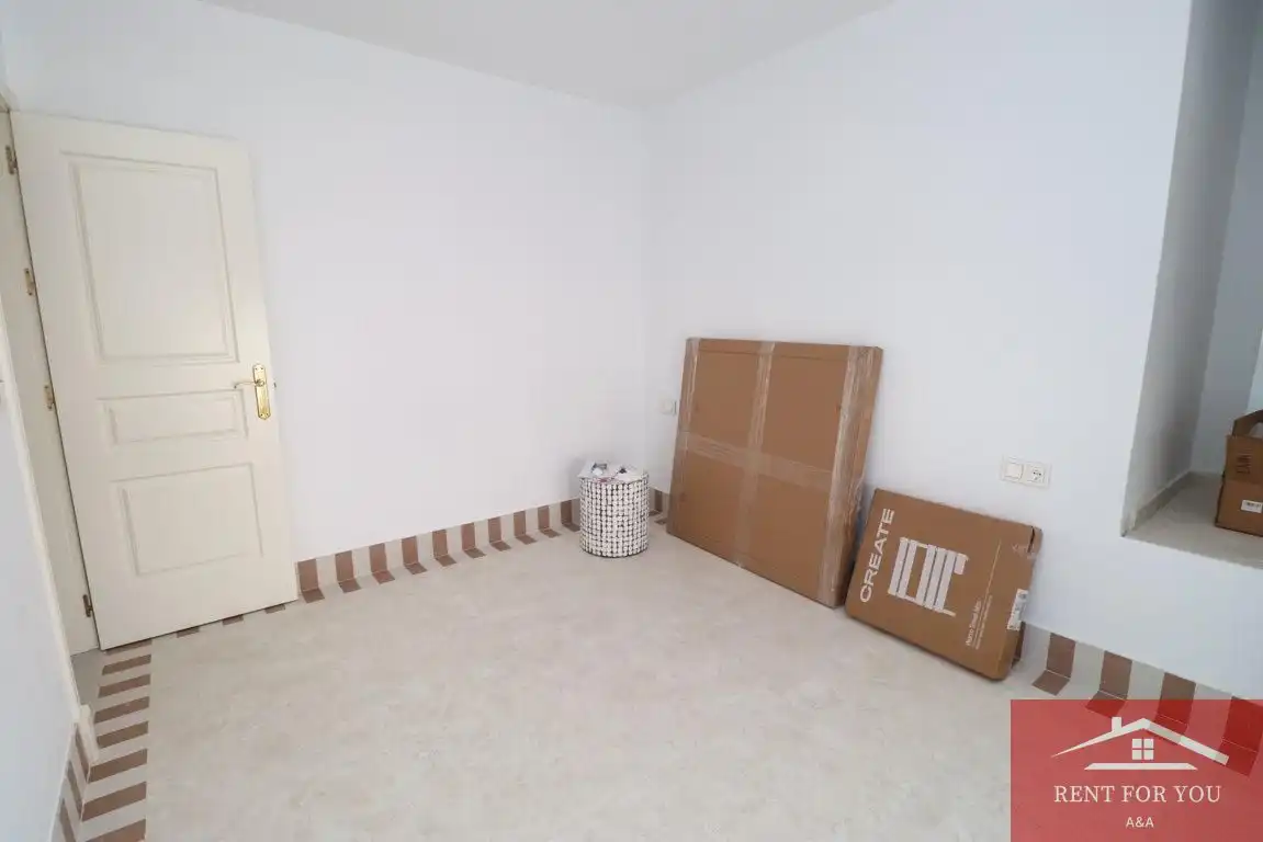 Habitación de Piso de alquiler en Alhaurín El Grande con Aire acondicionado, Terraza y Amueblado