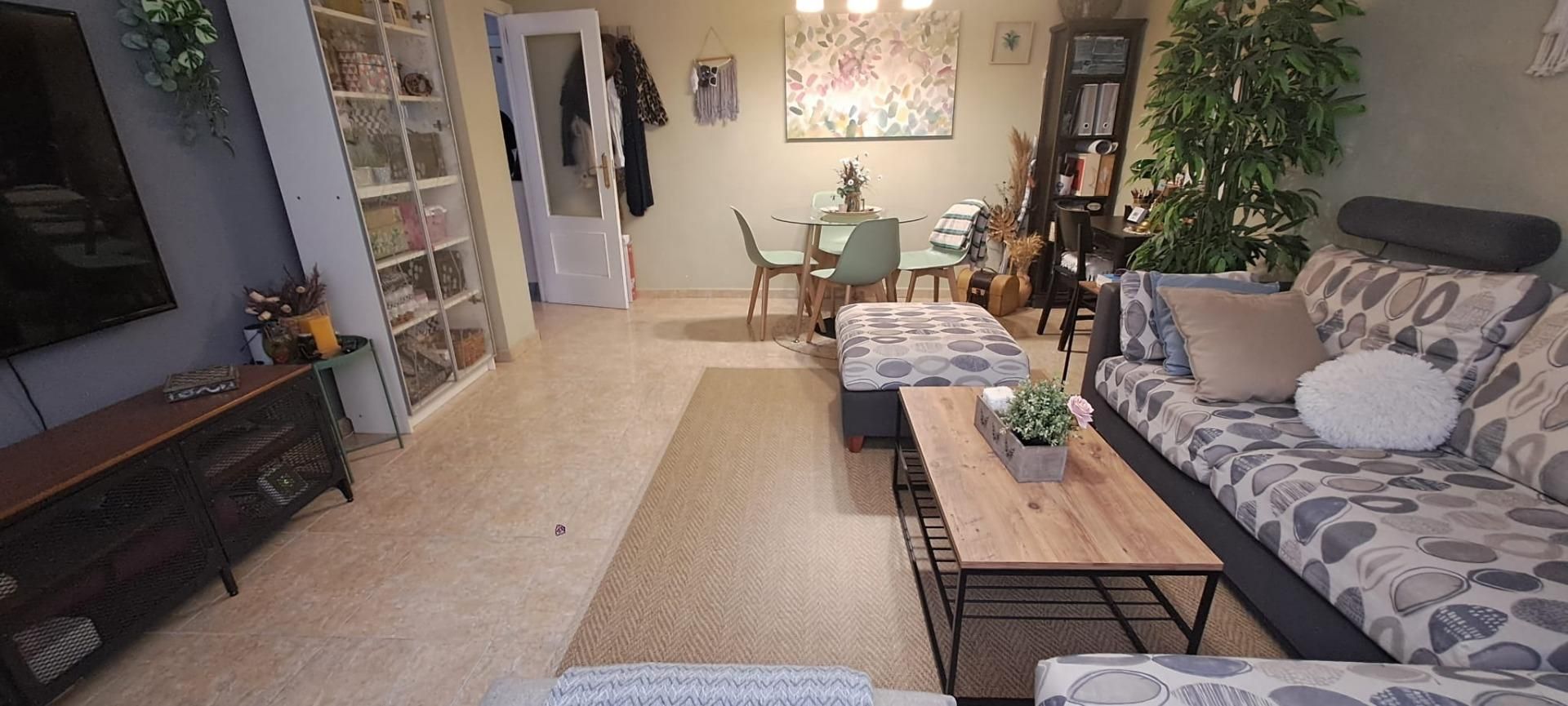 Living room of Houses for sale in Azuqueca de Henares  with Air Conditioner, Heating and Private garden