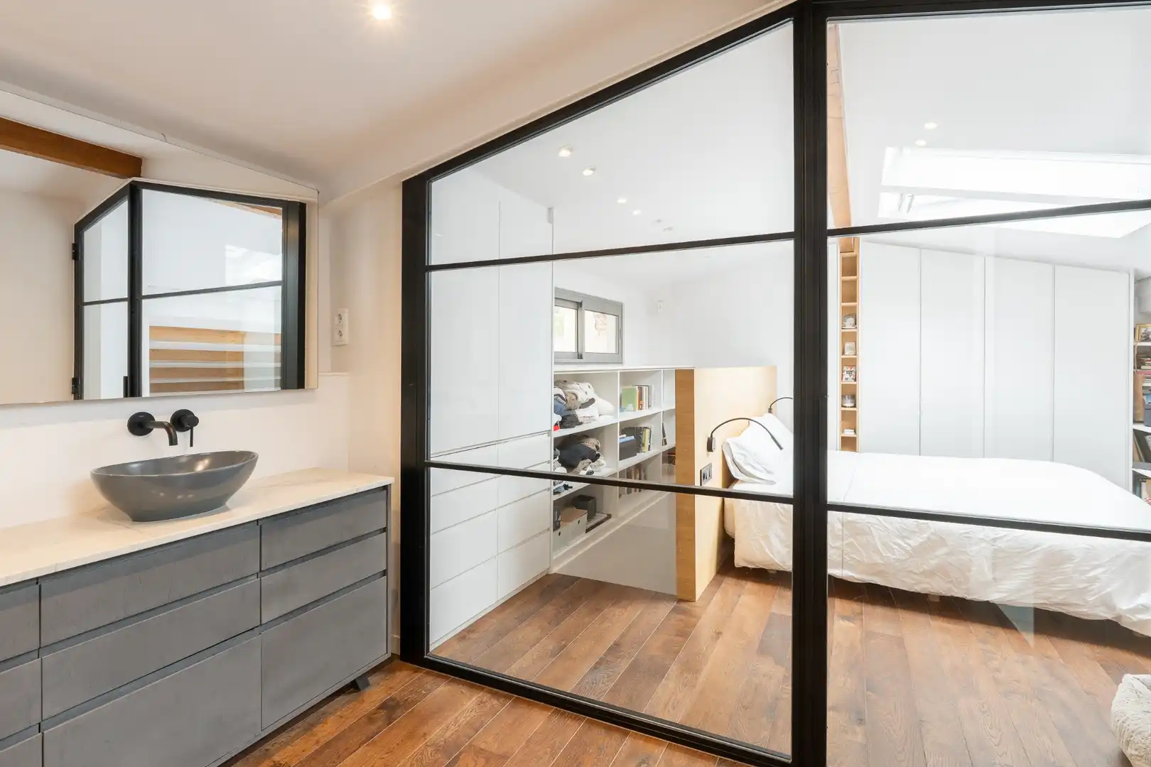 Habitación de Casa o chalet en venta en Barcelona con Aire acondicionado, Calefacción y Jardín privado