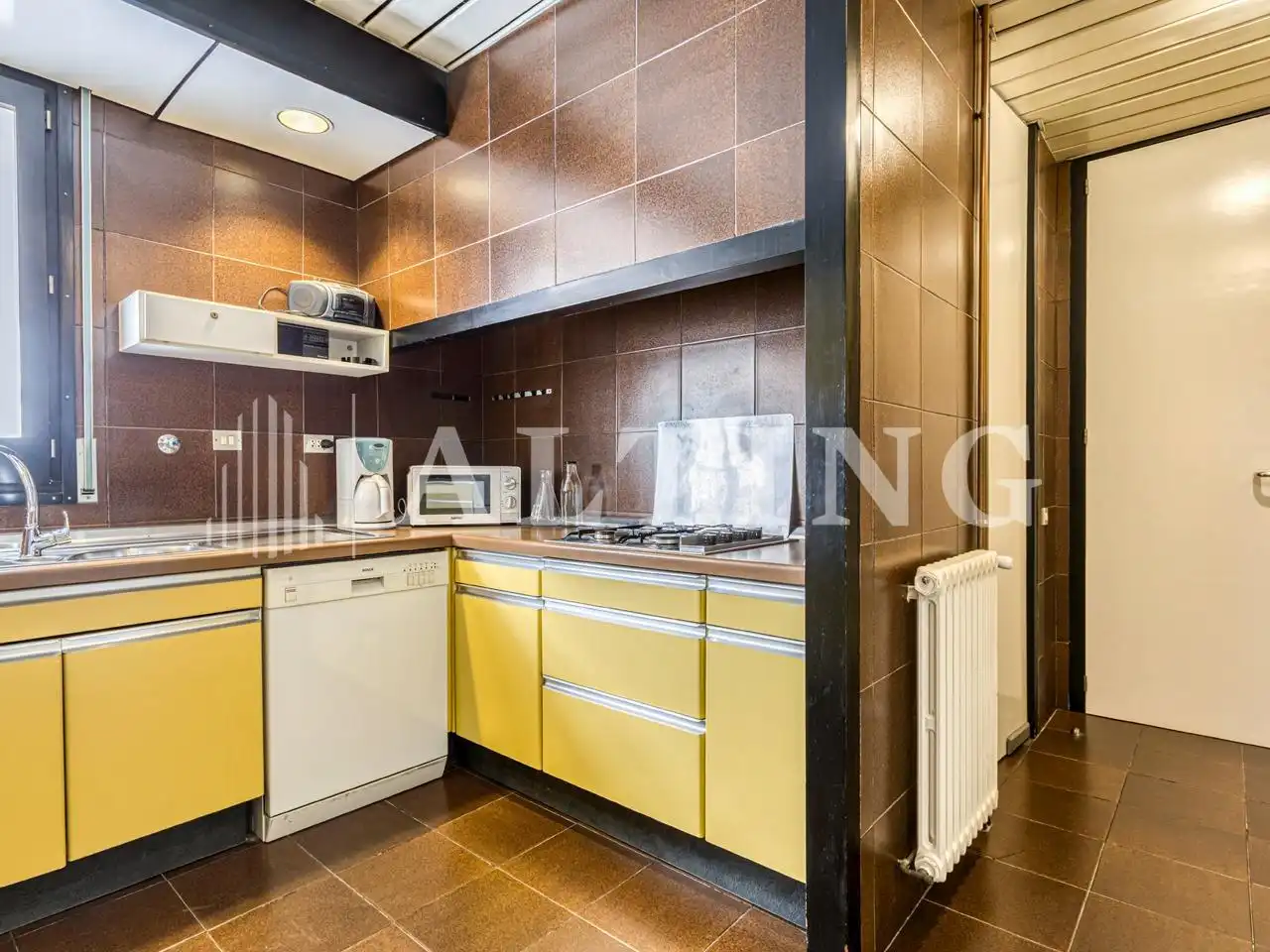 Kitchen of Office for rent in Barcelona  with Heating and Furnished