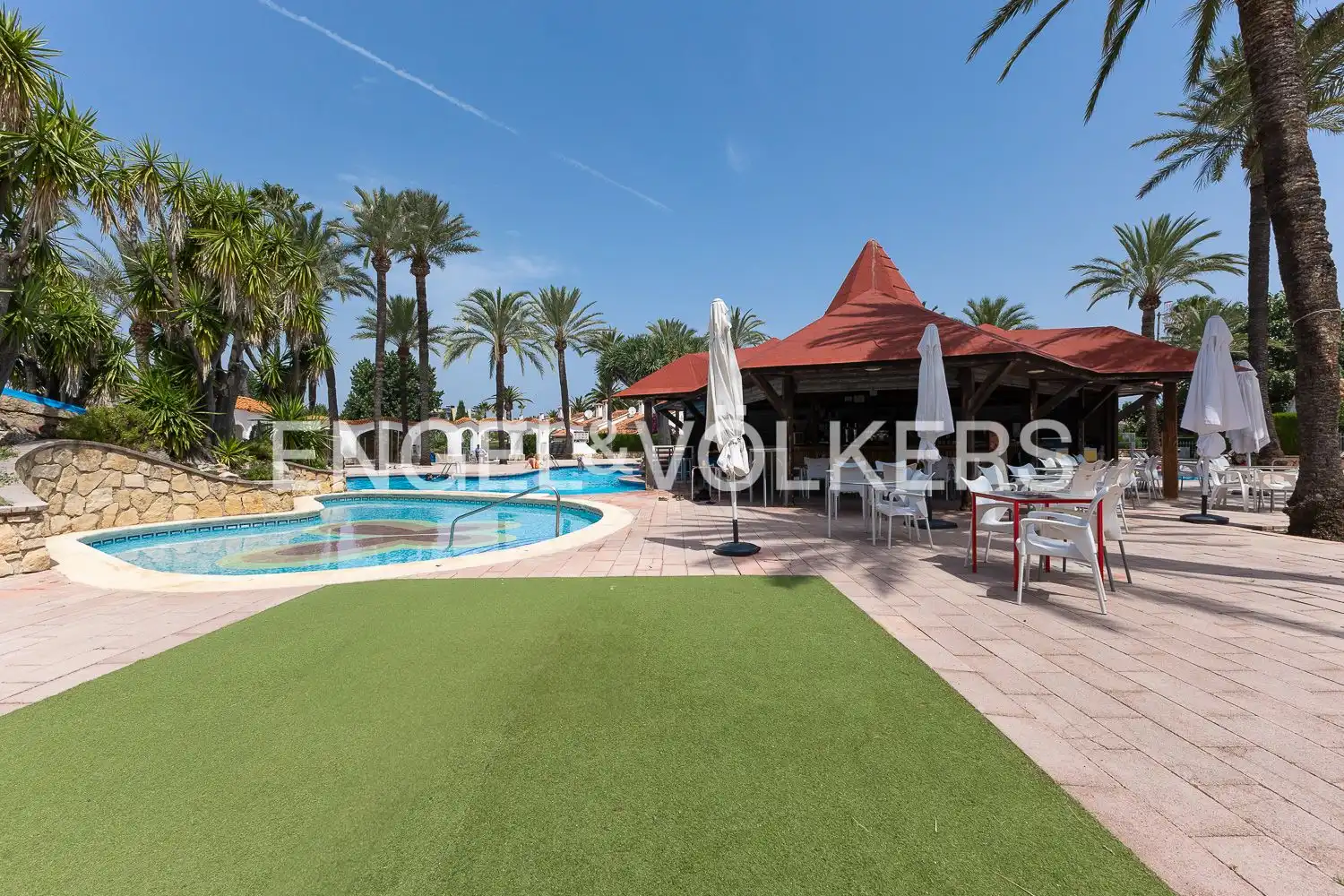 Piscina de Apartament de lloguer en Dénia amb Aire condicionat, Calefacció i Terrassa