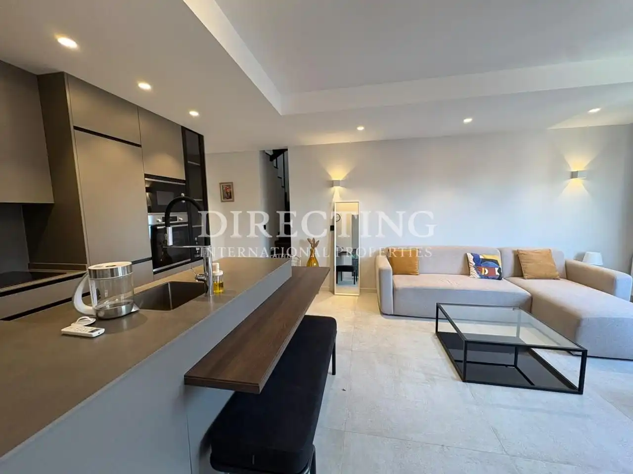 Exterior view of Attic for rent in Barrio de Salamanca