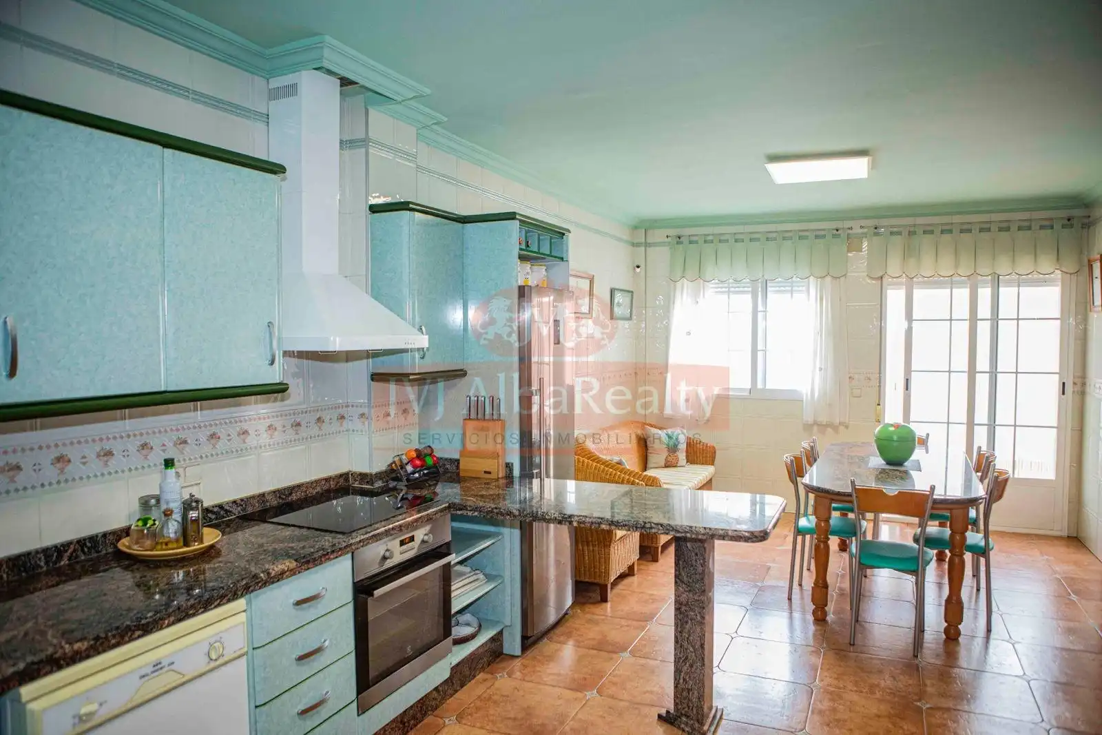 Kitchen of Houses for sale in San Pablo