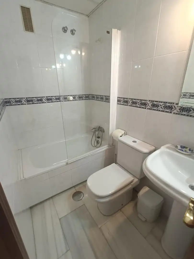 Flat with lift for sale in Calle ALCALDE SANZ NOGUER, imagen 17