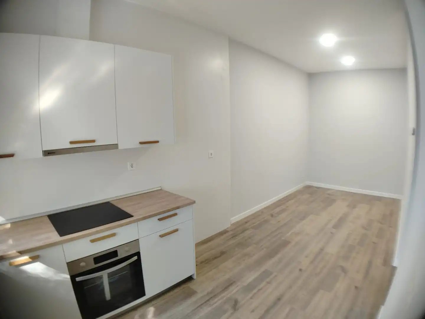 Küche von Wohnung zum Verkauf in Fuenlabrada mit Klimaanlage, Heizung und Ofen