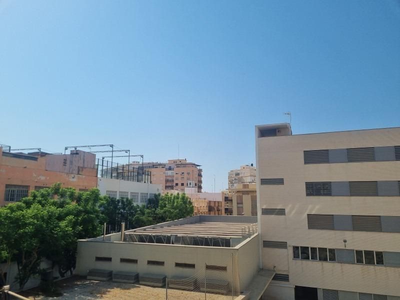 Exterior view of Apartment for sale in  Almería Capital  with Air Conditioner