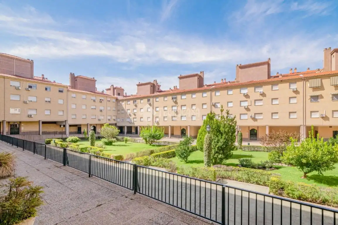 Exterior view of Flat for sale in Granada