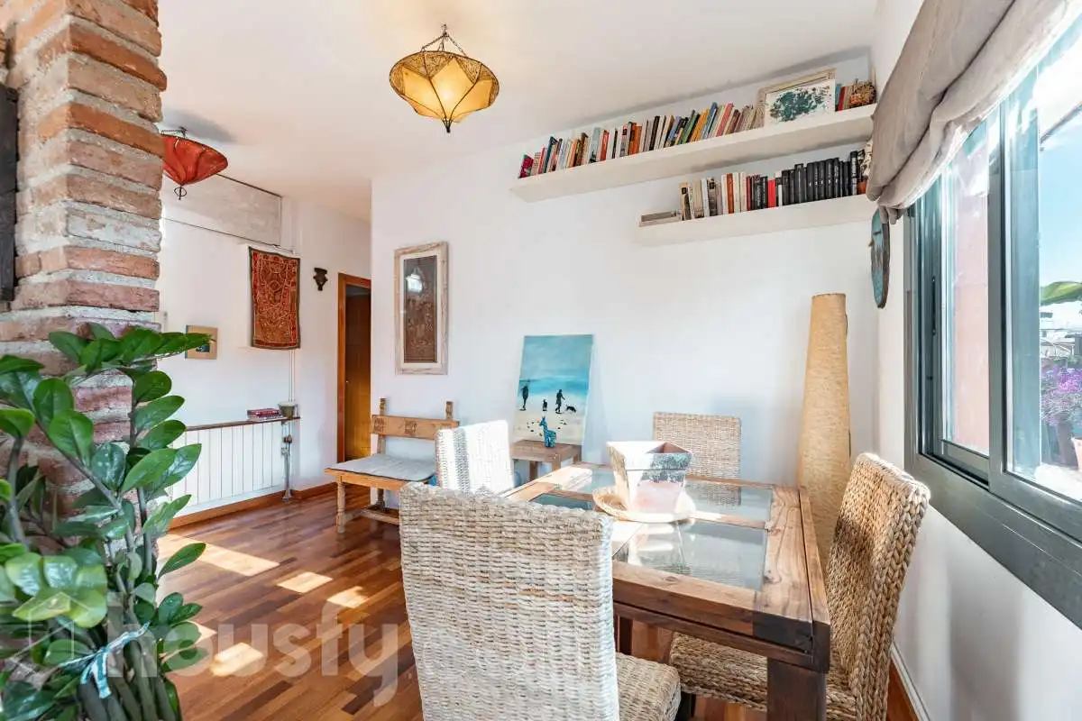 Sala d'estar de Àtic en venda en Barcelona amb Aire condicionat, Calefacció i Parquet