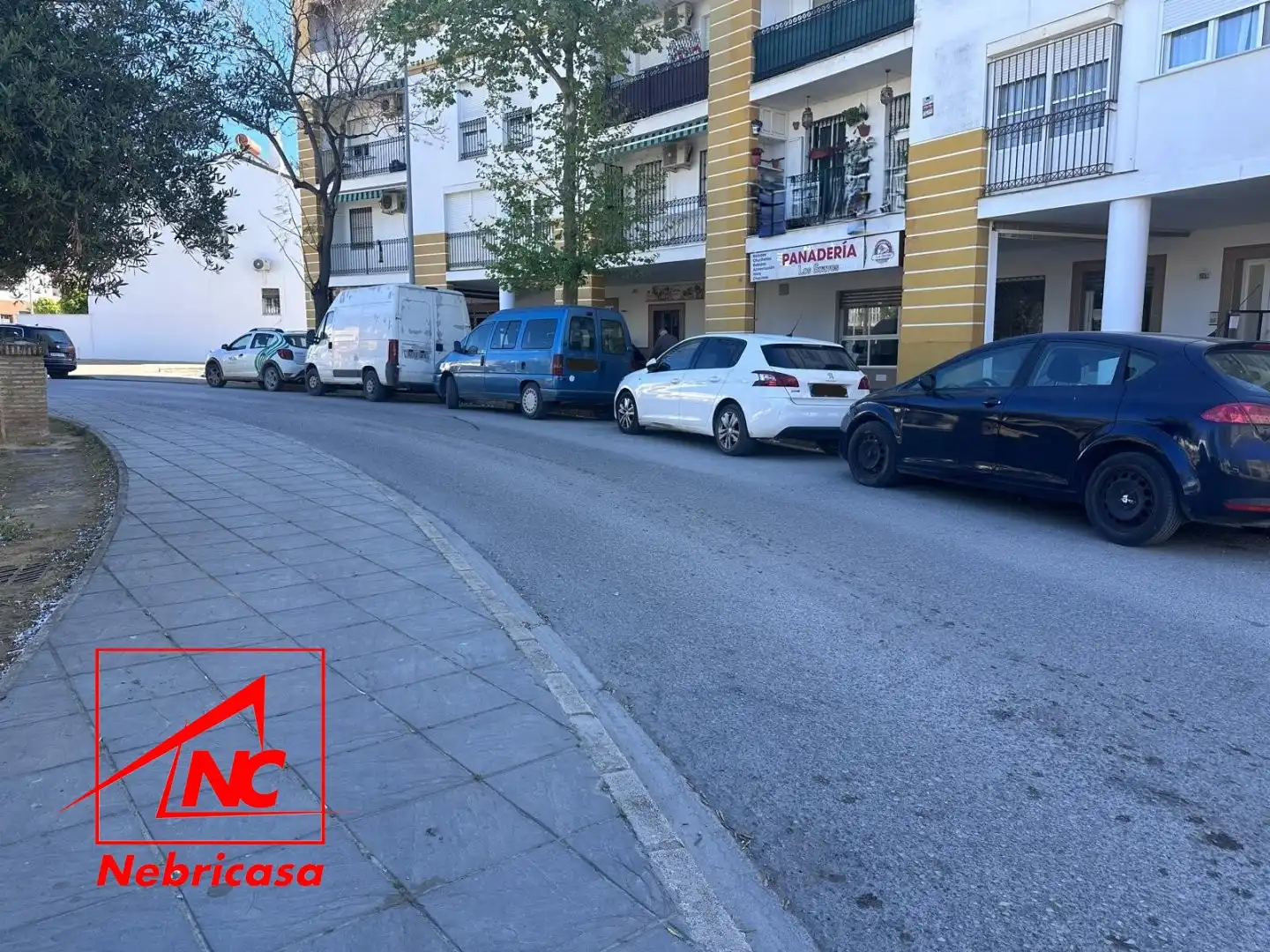 Parking de Local en venta en Lebrija