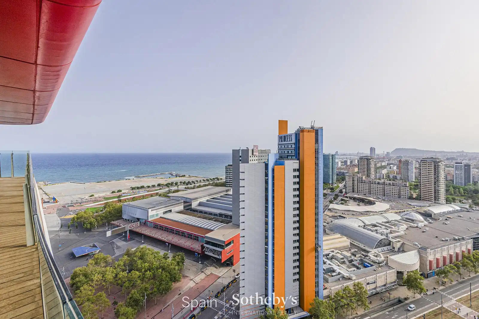 Vista exterior de Apartament en venda en Barcelona amb Aire condicionat, Calefacció i Terrassa