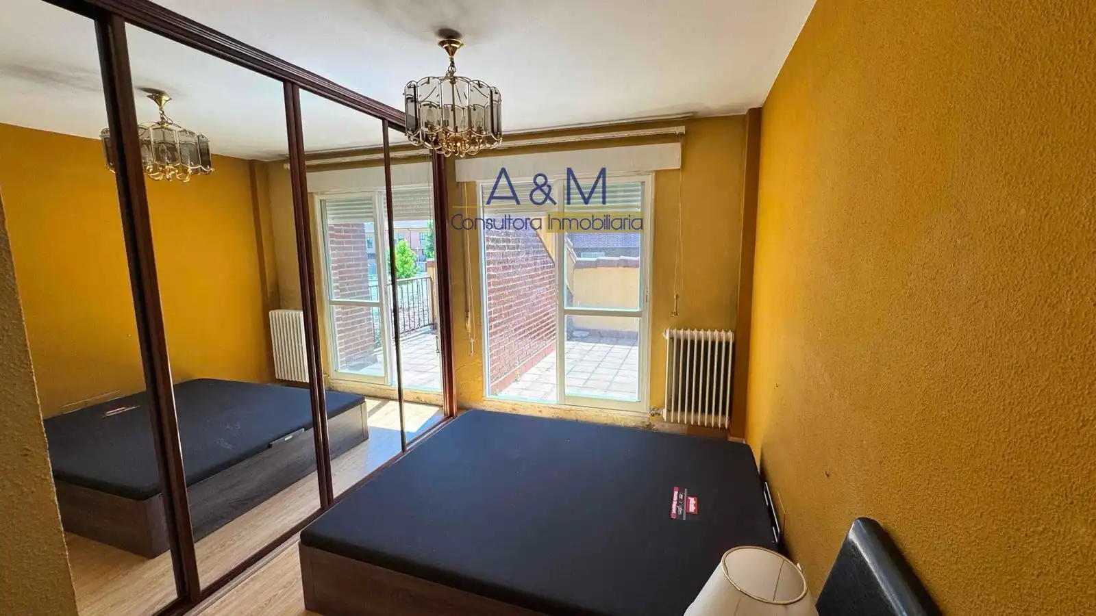 Habitación de Casa adosada en venta en Cistérniga con Calefacción, Jardín privado y Terraza