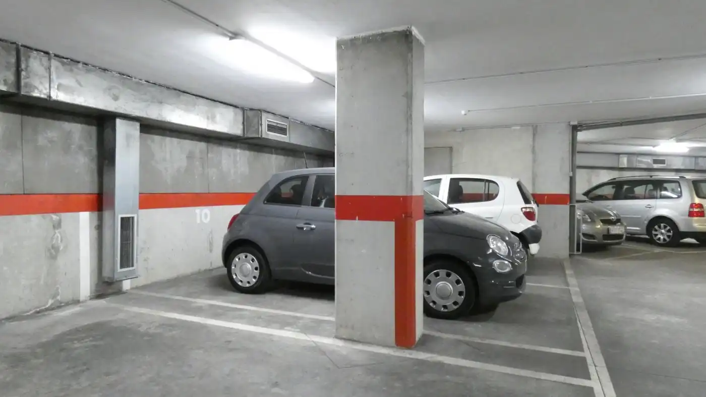 Garage for rent in Calle de Francesc de Borja Moll, 18, Plaça dels Patins