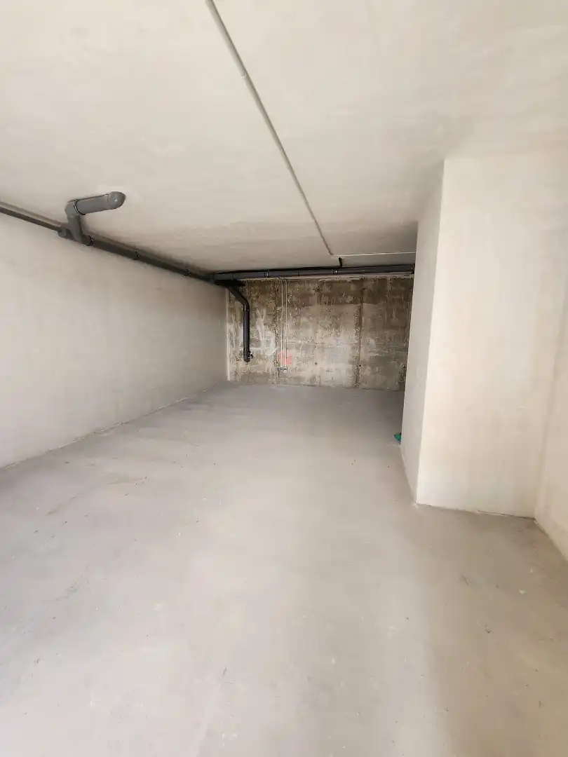 Casa adosada en venta en Villalbilla con Calefacción, Jardín privado y Trastero