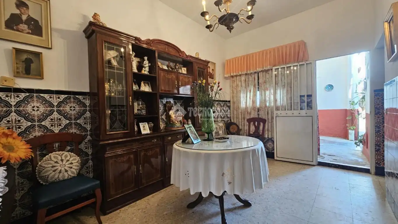 Casa aparellada amb terrassa en venda a Villanueva del Ariscal, imagen 7