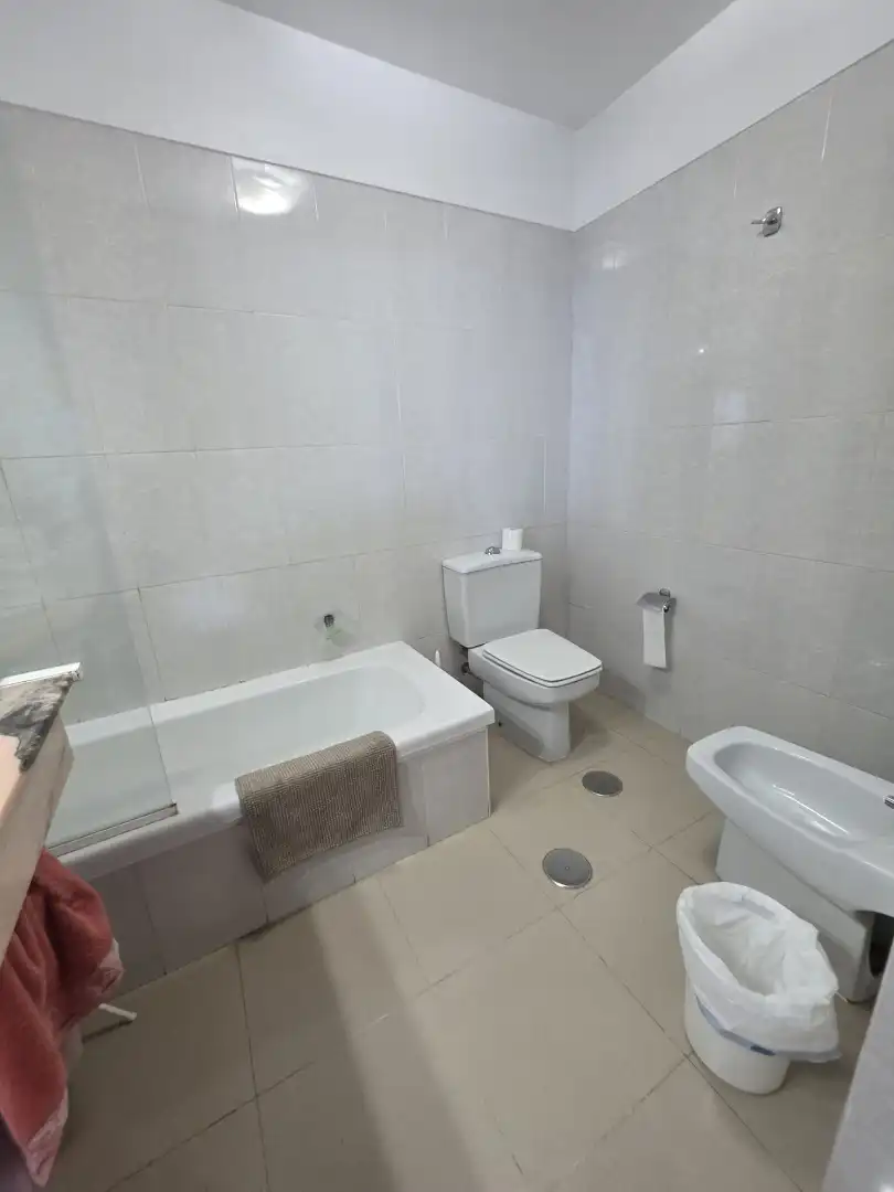 Baño de Piso de alquiler en Santa Úrsula con Parquet, Terraza y Amueblado