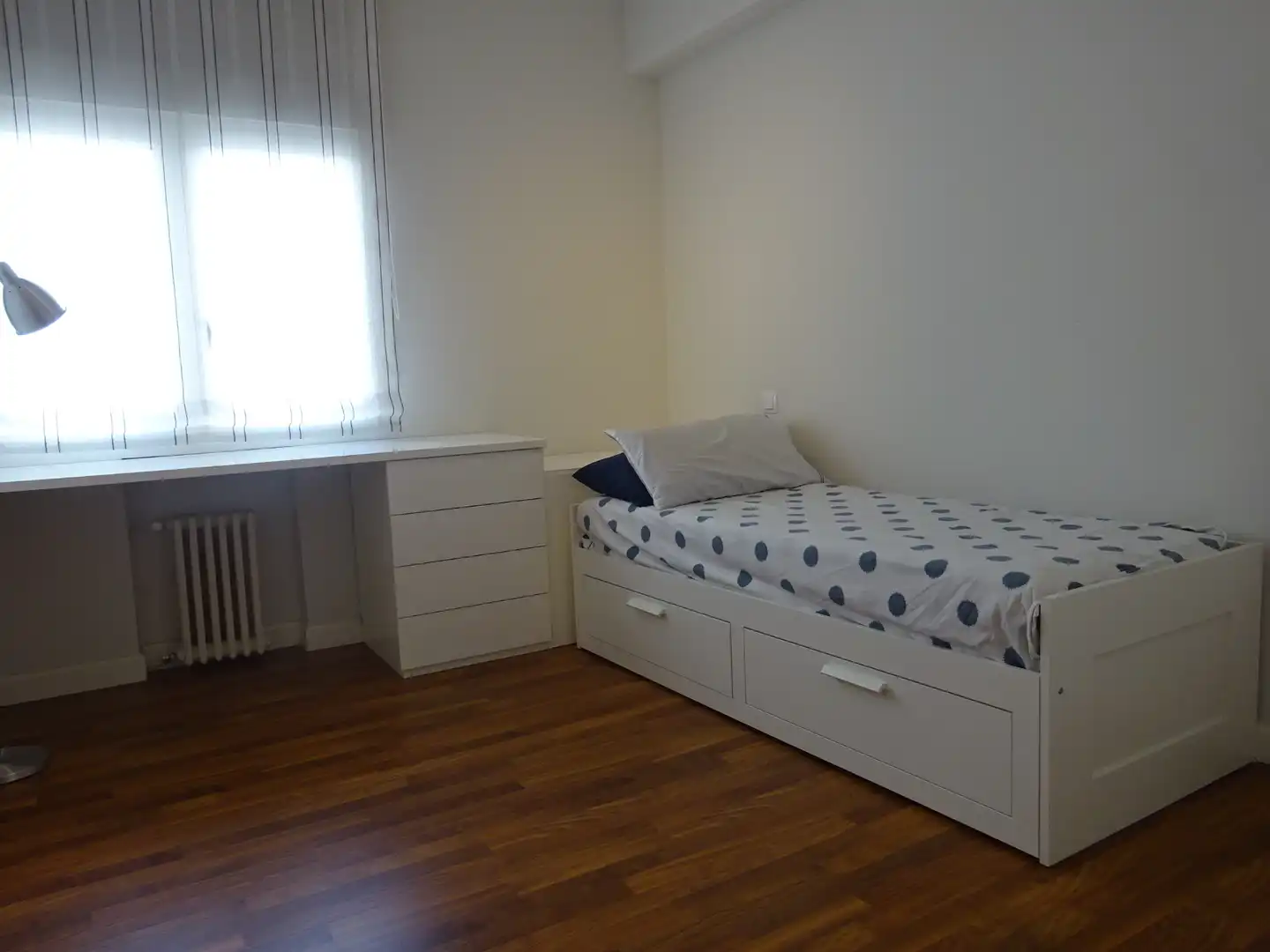 Bedroom of Flat for sale in Madrid  with Air Conditioner, Heating and Parquet flooring